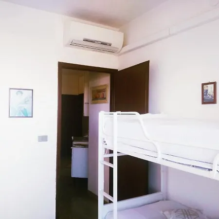 Clodia Minor Appartement *